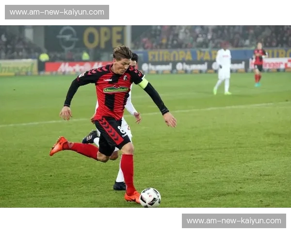 当“金色心脏”遇上“绿色信念”:法兰克福与不莱梅的足球史诗 当“金色心脏”遇上“绿色信念”:法兰克福与不莱梅的足球史诗